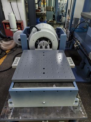 Sistemi di prova delle vibrazioni su 3 assi per la simulazione stradale di parti di autoveicoli