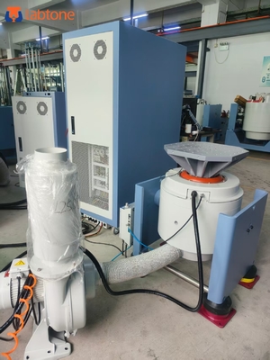 Forza sinusoidale massima 300 kg.f di picco (3KN) Sistema di prova vibrazioni raffreddato ad aria per test di laboratorio batterie con UL1642 / UN38.3